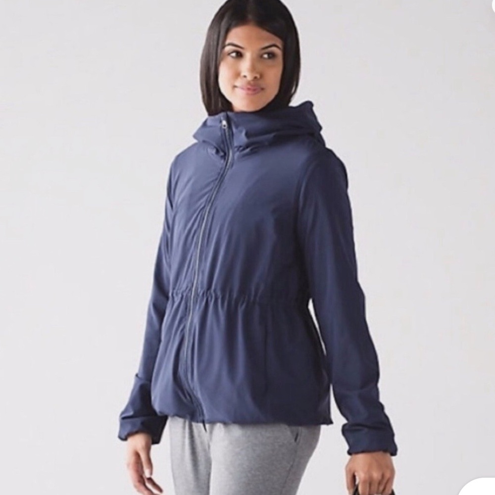 Lululemon belle navy Women's Navy Hooded Jacket